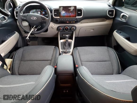 ✅ 2024 Hyundai Venue Limited • VIN: KMHRC8A38RU324126 • Lot: 51013715. Listed on Copart with 7,768 mi. Free auction sales archive from the USA and detailed vehicle history report at DreamBid. Image 8.