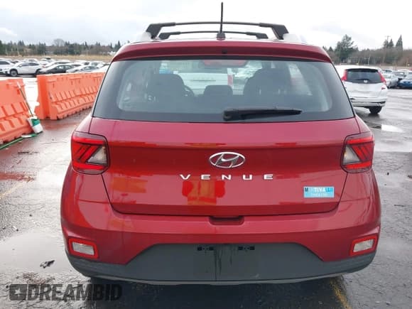✅ 2024 Hyundai Venue SEL • VIN: KMHRC8A3XRU303293 • Lot: 41188228. Listed on IAAI with 15,078 mi. Free auction sales archive from the USA and detailed vehicle history report at DreamBid. Image 17.
