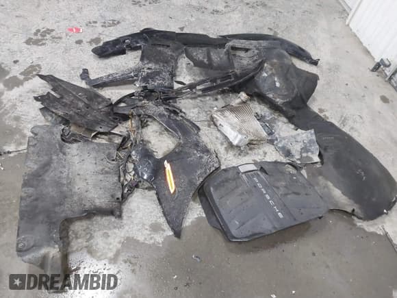 ✅ 2016 Porsche Cayenne GTS • VIN: WP1AD2A24GLA75425 • Lot: 41831754. Listed on IAAI with 92,065 mi. Free auction sales archive from the USA and detailed vehicle history report at DreamBid. Image 11.