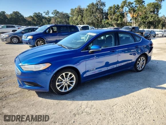 ✅ 2017 Ford Fusion Hybrid SE • VIN: 3FA6P0LU7HR325525 • Lot: 93477035. Listed on Copart with 154,573 mi. Free auction sales archive from the USA and detailed vehicle history report at DreamBid. Image 1.