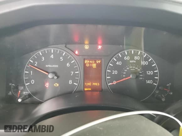 ✅ 2014 Nissan NV S • VIN: 1N6BF0KL8EN111501 • Lot: 46305225. Wystawiony na Copart z przebiegiem 131 138 mil. Bezpłatny archiwum sprzedaży aukcyjnych z USA i szczegółowy raport historii pojazdu na DreamBid. Zdjęcie 9.