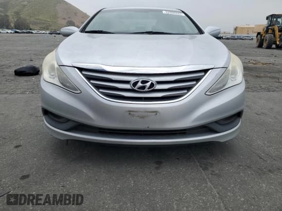 ✅ 2014 Hyundai Sonata GLS • VIN: 5NPEB4AC2EH862582 • Lot: 52000204. Wystawiony na Copart z przebiegiem 193 890 mil. Bezpłatny archiwum sprzedaży aukcyjnych z USA i szczegółowy raport historii pojazdu na DreamBid. Zdjęcie 5.