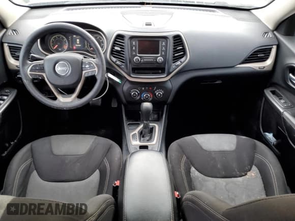 ✅ 2014 Jeep Cherokee Sport • VIN: 1C4PJLAB4EW204477 • Lot: 84277045. Wystawiony na Copart z przebiegiem 125 507 mil. Bezpłatny archiwum sprzedaży aukcyjnych z USA i szczegółowy raport historii pojazdu na DreamBid. Zdjęcie 8.