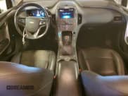 ✅ 2014 Chevrolet Volt • VIN: 1G1RD6E49EU151339 • Lot: 58081444. Wystawiony na Copart z przebiegiem 124 767 mil. Bezpłatny archiwum sprzedaży aukcyjnych z USA i szczegółowy raport historii pojazdu na DreamBid. Zdjęcie 8.