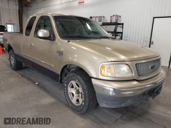 ✅ 2000 Ford F-150 XL • VIN: 1FTRX17W4YNB67723 • Lot: 43887880. Listed on IAAI with 193,537 mi. Free auction sales archive from the USA and detailed vehicle history report at DreamBid. Image 1.