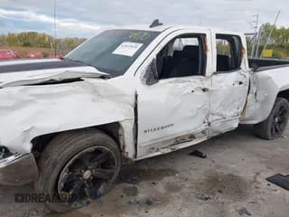 ✅ 2015 Chevrolet Silverado 1500 LT • VIN: 1GCVKREC4FZ218583 • Lot: 43431870. Wystawiony na IAAI z przebiegiem 66 022 mil. Bezpłatny archiwum sprzedaży aukcyjnych z USA i szczegółowy raport historii pojazdu na DreamBid. Zdjęcie 6.