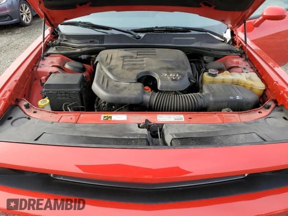 ✅ 2014 Dodge Challenger SXT • VIN: 2C3CDYAG9EH110483 • Lot: 92565885. Listed on Copart with 170,033 mi. Free auction sales archive from the USA and detailed vehicle history report at DreamBid. Image 11.