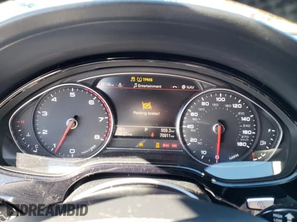 ✅ 2016 Audi A8 Sport • VIN: WAU43AFD0GN011552 • Лот: 54649873. Опубликован ранее на Copart с пробегом 70 911 миль. Бесплатный доступ к архиву аукционных продаж из США и подробный отчёт об истории автомобиля на DreamBid. Изображение 9.