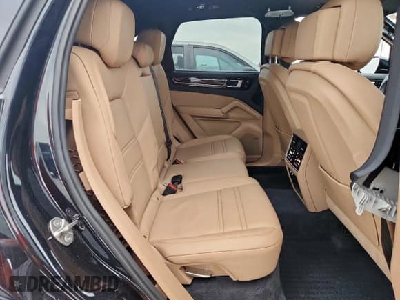 ✅ 2020 Porsche Cayenne S • VIN: WP1AB2AY5LDA28029 • Лот: 63108345. Опубликован ранее на Copart с пробегом 24 590 миль. Бесплатный доступ к архиву аукционных продаж из США и подробный отчёт об истории автомобиля на DreamBid. Изображение 11.