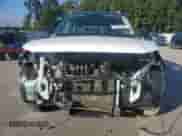 2024 Hyundai Venue Limited z VIN KMHRC8A33RU321019, wystawiony jako Copart lot #82492705 z przebiegiem 26 884 mil mil oraz Szkoda całkowita • Salvage title. Historia ofert i sprzedaży dostępna na DreamBid. Obrazek 5.