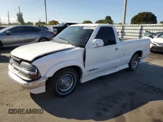 ✅ 1999 Chevrolet S-10 LS Xtreme • VIN: 1GCCS14W9X8138627 • Lot: 88848675. Listed on Copart with 199,699 mi. Free auction sales archive from the USA and detailed vehicle history report at DreamBid. Image 1.
