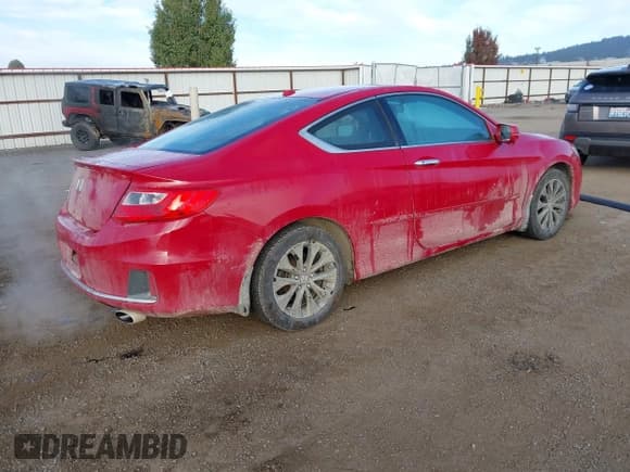 ✅ 2014 Honda Accord EX-L • VIN: 1HGCT1B82EA014725 • Lot: 43525258. Wystawiony na IAAI z przebiegiem 115 019 mil. Bezpłatny archiwum sprzedaży aukcyjnych z USA i szczegółowy raport historii pojazdu na DreamBid. Zdjęcie 4.