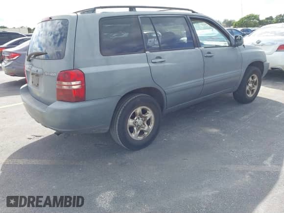 2001 Toyota Highlander с VIN JTEGD21AX10018377, выставлен на аукционе IAAI как лот 41403728 с пробегом 223 303 миль миль и . История ставок и продаж доступна на DreamBid. Изображение 4.