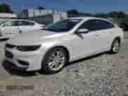 2017 Chevrolet Malibu LT z VIN 1G1ZE5ST8HF224938, wystawiony jako Copart lot #60239895 z przebiegiem 16 589 mil mil oraz Szkoda całkowita • Salvage title. Historia ofert i sprzedaży dostępna na DreamBid. Obrazek 1.