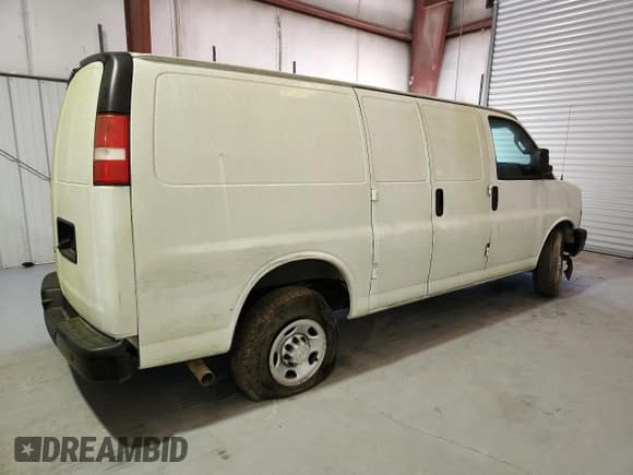 ✅ 2022 Chevrolet Express Cargo • VIN: 1GCWGAFP1N1174919 • Lot: 90839895. Listed on Copart with Not provided. Free auction sales archive from the USA and detailed vehicle history report at DreamBid. Image 3.