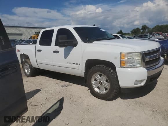 ✅ 2008 Chevrolet Silverado 1500 2LT • VIN: 2GCEK133581162119 • Lot: 68704905. Listed on Copart with 231,254 mi. Free auction sales archive from the USA and detailed vehicle history report at DreamBid. Image 4.