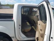 ✅ 2007 Nissan Frontier SE • VIN: 1N6AD07U87C453287 • Lot: 43349165. Wystawiony na IAAI z przebiegiem 232 229 mil. Bezpłatny archiwum sprzedaży aukcyjnych z USA i szczegółowy raport historii pojazdu na DreamBid. Zdjęcie 8.