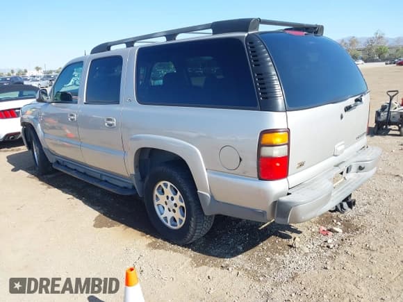 ✅ 2004 Chevrolet Suburban Z71 • VIN: 3GNFK16T14G270407 • Лот: 40850005. Опубликован ранее на IAAI с пробегом Не указан. Бесплатный доступ к архиву аукционных продаж из США и подробный отчёт об истории автомобиля на DreamBid. Изображение 3.