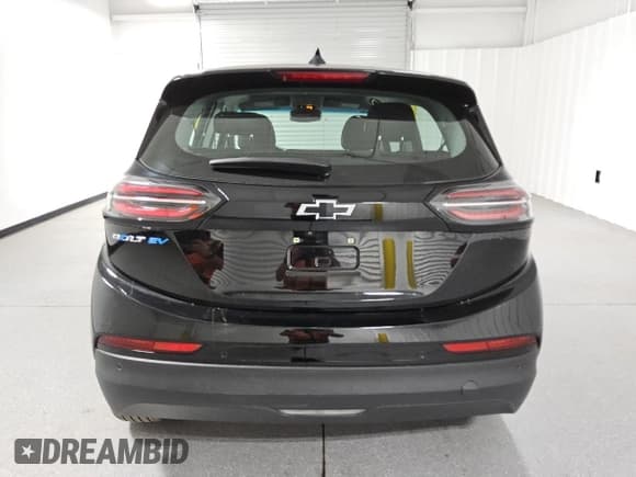 ✅ 2023 Chevrolet Bolt EV 1LT • VIN: 1G1FW6S02P4178240 • Lot: 87434454. Wystawiony na Copart z przebiegiem 14 738 mil. Bezpłatny archiwum sprzedaży aukcyjnych z USA i szczegółowy raport historii pojazdu na DreamBid. Zdjęcie 6.