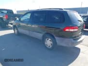 ✅ 2001 Toyota Sienna LE • VIN: 4T3ZF13C11U402401 • Lot: 43377535. Wystawiony na IAAI z przebiegiem 298 195 mil. Bezpłatny archiwum sprzedaży aukcyjnych z USA i szczegółowy raport historii pojazdu na DreamBid. Zdjęcie 3.