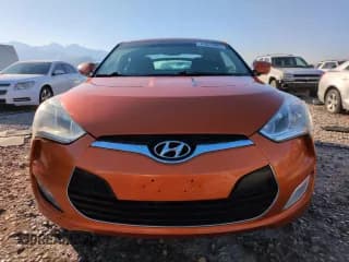 ✅ 2013 Hyundai Veloster w/Black Int • VIN: KMHTC6AD5DU094735 • Lot: 41839985. Wystawiony na Copart z przebiegiem 157 943 mil. Bezpłatny archiwum sprzedaży aukcyjnych z USA i szczegółowy raport historii pojazdu na DreamBid. Zdjęcie 5.