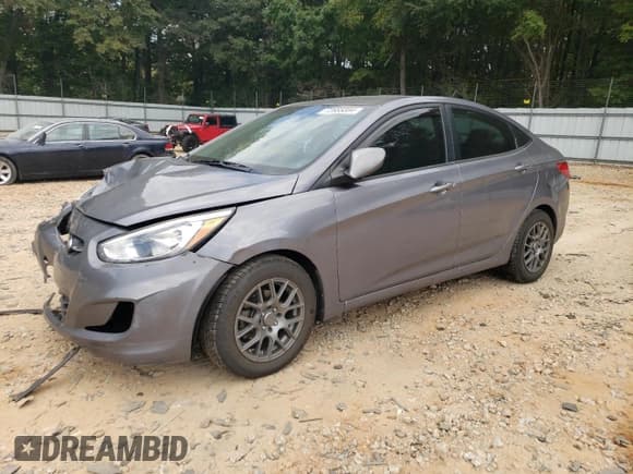 ✅ 2015 Hyundai Accent GLS • VIN: KMHCT4AE1FU913806 • Лот: 72685384. Опубликован ранее на Copart с пробегом 100 968 миль. Бесплатный доступ к архиву аукционных продаж из США и подробный отчёт об истории автомобиля на DreamBid. Изображение 1.