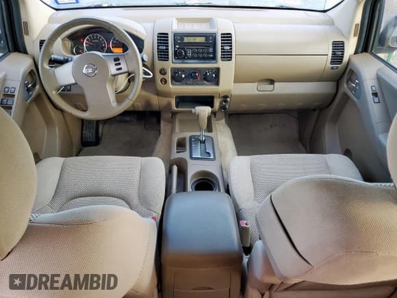 ✅ 2005 Nissan Frontier SE • VIN: 1N6AD07UX5C456141 • Lot: 84018605. Wystawiony na Copart z przebiegiem 220 048 mil. Bezpłatny archiwum sprzedaży aukcyjnych z USA i szczegółowy raport historii pojazdu na DreamBid. Zdjęcie 8.