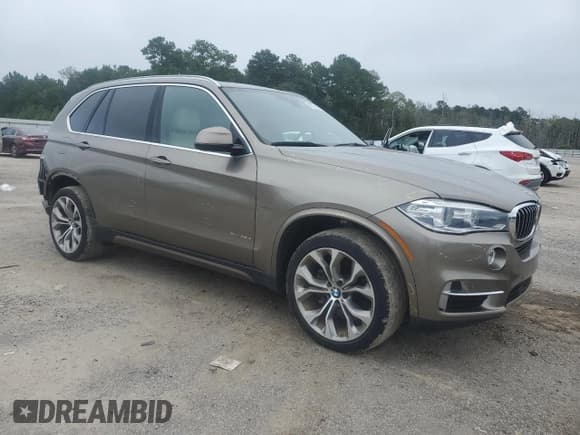 ✅ 2018 BMW X5 xDrive35d • VIN: 5UXKS4C51J0Y20587 • Лот: 67891655. Опубликован ранее на Copart с пробегом 57 252 миль. Бесплатный доступ к архиву аукционных продаж из США и подробный отчёт об истории автомобиля на DreamBid. Изображение 4.