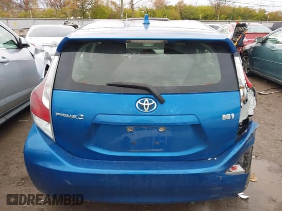 ✅ 2015 Toyota Prius One • VIN: JTDKDTB34F1094697 • Lot: 43662591. Wystawiony na IAAI z przebiegiem 191 439 mil. Bezpłatny archiwum sprzedaży aukcyjnych z USA i szczegółowy raport historii pojazdu na DreamBid. Zdjęcie 17.