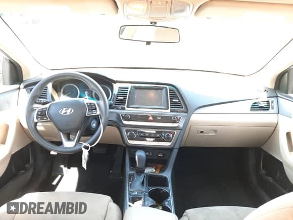 ✅ 2018 Hyundai Sonata SE • VIN: 5NPE24AF7JH624022 • Лот: 58691672. Опубликован ранее на Copart с пробегом 61 580 миль. Бесплатный доступ к архиву аукционных продаж из США и подробный отчёт об истории автомобиля на DreamBid. Изображение 9.