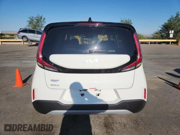 ✅ 2025 Kia Soul LX • VIN: KNDJ23AU8S7269228 • Lot: 69691085. Listed on Copart with 5,447 mi. Free auction sales archive from the USA and detailed vehicle history report at DreamBid. Image 6.