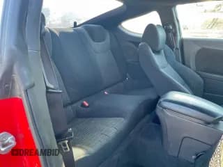 ✅ 2015 Hyundai Genesis Coupe 3.8L Base • VIN: KMHHT6KJ1FU126433 • Lot: 66755605. Wystawiony na Copart z przebiegiem 135 587 mil. Bezpłatny archiwum sprzedaży aukcyjnych z USA i szczegółowy raport historii pojazdu na DreamBid. Zdjęcie 6.