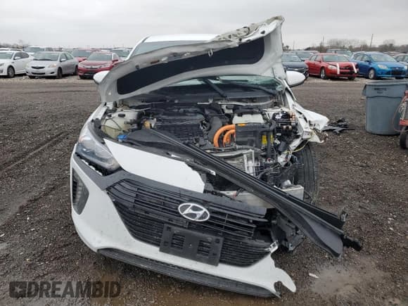 ✅ 2017 Hyundai Ioniq SEL • VIN: KMHC75LC5HU019896 • Lot: 79856974. Wystawiony na Copart z przebiegiem 127 604 mil. Bezpłatny archiwum sprzedaży aukcyjnych z USA i szczegółowy raport historii pojazdu na DreamBid. Zdjęcie 5.