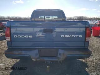 ✅ 2004 Dodge Dakota Sport • VIN: 1D7HG38N34S693873 • Lot: 83785654. Wystawiony na Copart z przebiegiem 158 919 mil. Bezpłatny archiwum sprzedaży aukcyjnych z USA i szczegółowy raport historii pojazdu na DreamBid. Zdjęcie 6.