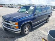 ✅ 1998 Chevrolet Suburban • VIN: 1GNEC16R5WJ301978 • Lot: 43262068. Listed on IAAI with 174,880 mi. Free auction sales archive from the USA and detailed vehicle history report at DreamBid. Image 2.