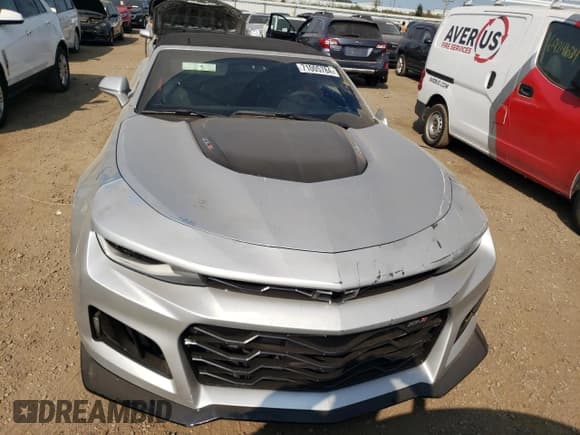 ✅ 2018 Chevrolet Camaro ZL1 • VIN: 1G1FK3D6XJ0132018 • Lot: 71005784. Wystawiony na Copart z przebiegiem 15 172 mil. Bezpłatny archiwum sprzedaży aukcyjnych z USA i szczegółowy raport historii pojazdu na DreamBid. Zdjęcie 5.