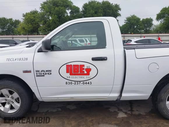 2022 Ram 1500 Tradesman с VIN 3C6JR6AT9NG210824, выставлен на аукционе IAAI как лот 42161290 с пробегом 61 371 миль миль и . История ставок и продаж доступна на DreamBid. Изображение 15.