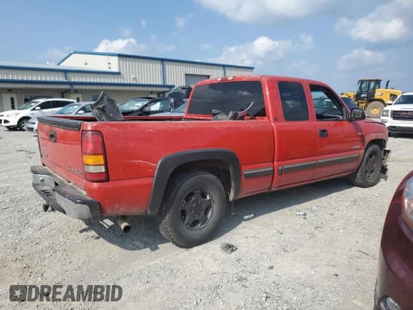 ✅ 2000 Chevrolet Silverado 1500 LS • VIN: 2GCEC19TXY1114474 • Лот: 68065994. Опубликован ранее на Copart с пробегом 280 133 миль. Бесплатный доступ к архиву аукционных продаж из США и подробный отчёт об истории автомобиля на DreamBid. Изображение 3.