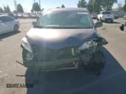 ✅ 2020 Toyota Sienna LE • VIN: 5TDKZ3DC6LS065280 • Лот: 90707345. Опубликован ранее на Copart с пробегом 97 157 миль. Бесплатный доступ к архиву аукционных продаж из США и подробный отчёт об истории автомобиля на DreamBid. Изображение 15.