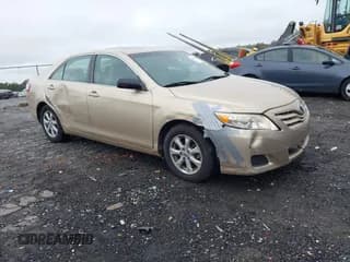 ✅ 2011 Toyota Camry LE • VIN: 4T1BF3EK3BU638592 • Лот: 43526231. Опубликован ранее на IAAI с пробегом 70 711 миль. Бесплатный доступ к архиву аукционных продаж из США и подробный отчёт об истории автомобиля на DreamBid. Изображение 1.