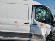 ✅ 2021 Ford Transit Cargo • VIN: 1FTBR1C84MKA49007 • Lot: 43241994. Wystawiony na IAAI z przebiegiem Nie podano. Bezpłatny archiwum sprzedaży aukcyjnych z USA i szczegółowy raport historii pojazdu na DreamBid. Zdjęcie 14.