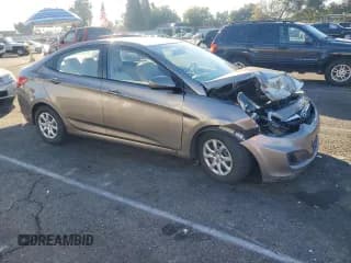 ✅ 2013 Hyundai Accent GLS • VIN: KMHCT4AE4DU500355 • Лот: 81859374. Опубликован ранее на Copart с пробегом 106 739 миль. Бесплатный доступ к архиву аукционных продаж из США и подробный отчёт об истории автомобиля на DreamBid. Изображение 4.