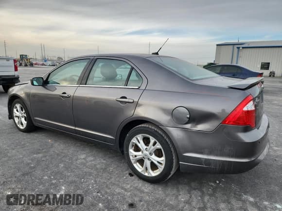 ✅ 2012 Ford Fusion SE • VIN: 3FAHP0HA2CR104253 • Lot: 93069405. Wystawiony na Copart z przebiegiem 84 622 mil. Bezpłatny archiwum sprzedaży aukcyjnych z USA i szczegółowy raport historii pojazdu na DreamBid. Zdjęcie 2.