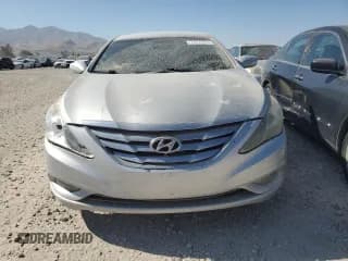 ✅ 2013 Hyundai Sonata SE • VIN: 5NPEC4ACXDH765089 • Lot: 75472254. Listed on Copart with 107,349 mi. Free auction sales archive from the USA and detailed vehicle history report at DreamBid. Image 5.