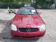 ✅ 2000 Mercedes-Benz SLK 230 Kompressor • VIN: WDBKK47F2YF146797 • Lot: 42823113. Wystawiony na IAAI z przebiegiem 35 881 mil. Bezpłatny archiwum sprzedaży aukcyjnych z USA i szczegółowy raport historii pojazdu na DreamBid. Zdjęcie 6.