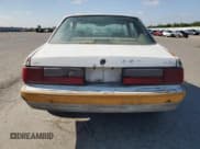 ✅ 1991 Ford Mustang LX • VIN: 1FACP40M7MF122141 • Лот: 54607905. Опубликован ранее на Copart с пробегом 92 947 миль. Бесплатный доступ к архиву аукционных продаж из США и подробный отчёт об истории автомобиля на DreamBid. Изображение 6.