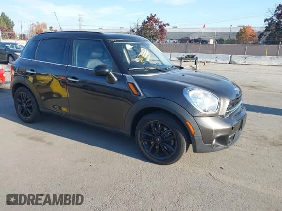 ✅ 2015 MINI Countryman S • VIN: WMWZC3C58FWT03263 • Lot: 43860602. Listed on IAAI with 99,653 mi. Free auction sales archive from the USA and detailed vehicle history report at DreamBid. Image 1.