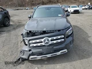 ✅ 2020 Mercedes-Benz GLB 250 • VIN: WDC4M4HB5LW009596 • Lot: 44828853. Wystawiony na Copart z przebiegiem 11 923 mil. Bezpłatny archiwum sprzedaży aukcyjnych z USA i szczegółowy raport historii pojazdu na DreamBid. Zdjęcie 5.