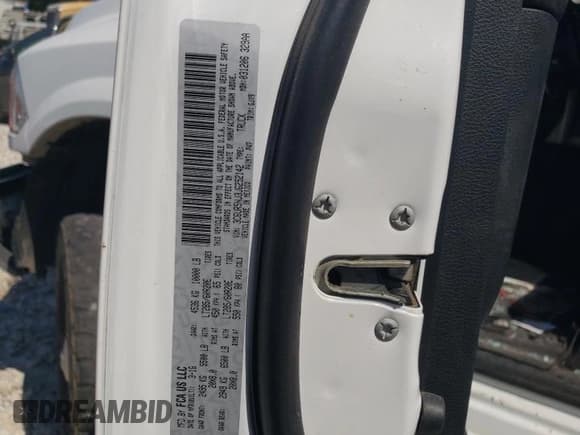 ✅ 2018 Ram 2500 Laramie • VIN: 3C6UR5NJ3JG252142 • Lot: 58724454. Listed on Copart with 99,079 mi. Free auction sales archive from the USA and detailed vehicle history report at DreamBid. Image 12.