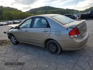 ✅ 2009 Kia Spectra EX • VIN: KNAFE222095618177 • Лот: 71357534. Опубликован ранее на Copart с пробегом 132 655 миль. Бесплатный доступ к архиву аукционных продаж из США и подробный отчёт об истории автомобиля на DreamBid. Изображение 2.